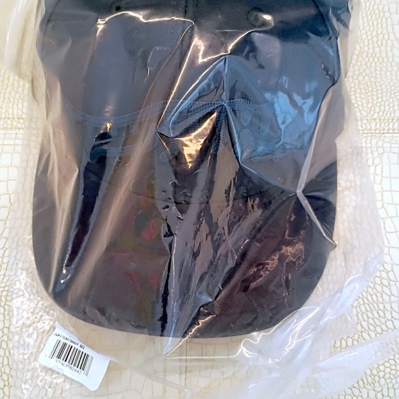 (Sold Out) Brand New (Factory Sealed) Tiger Woods Jupiter Mid Hat Navy Regular - Picture 7 of 8